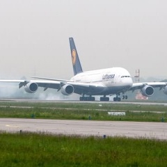 A380 Landung Stuttgart Aufsetzen
