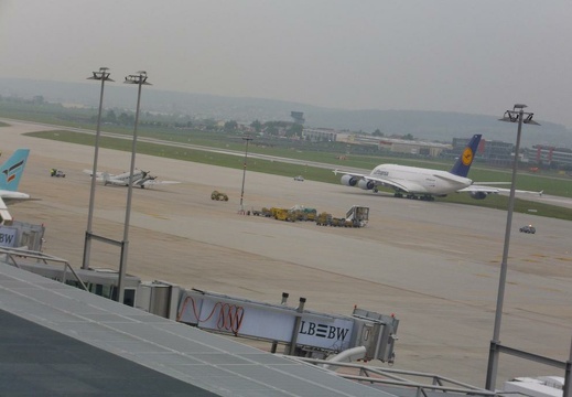 A380 Landung Stuttgart Vorfeld 