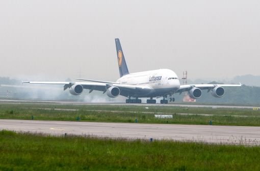 A380 Landung Stuttgart Aufsetzen
