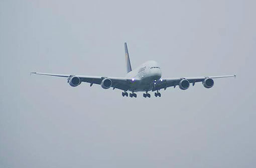 A380 Landung 5 mi out